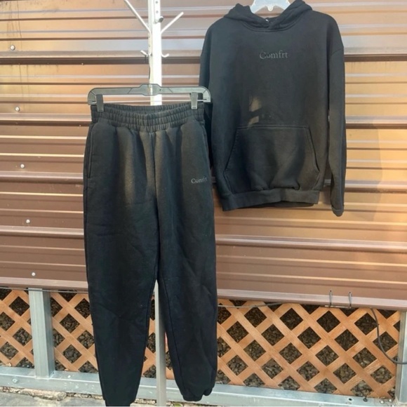 On HOLD!!Comfrt Onyx Black Sweat Suit - Picture 2 of 9